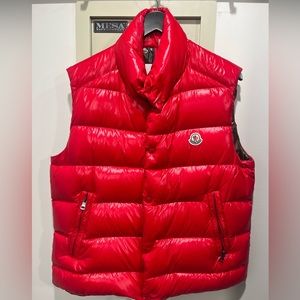Moncler Tibb Down Vest - Red